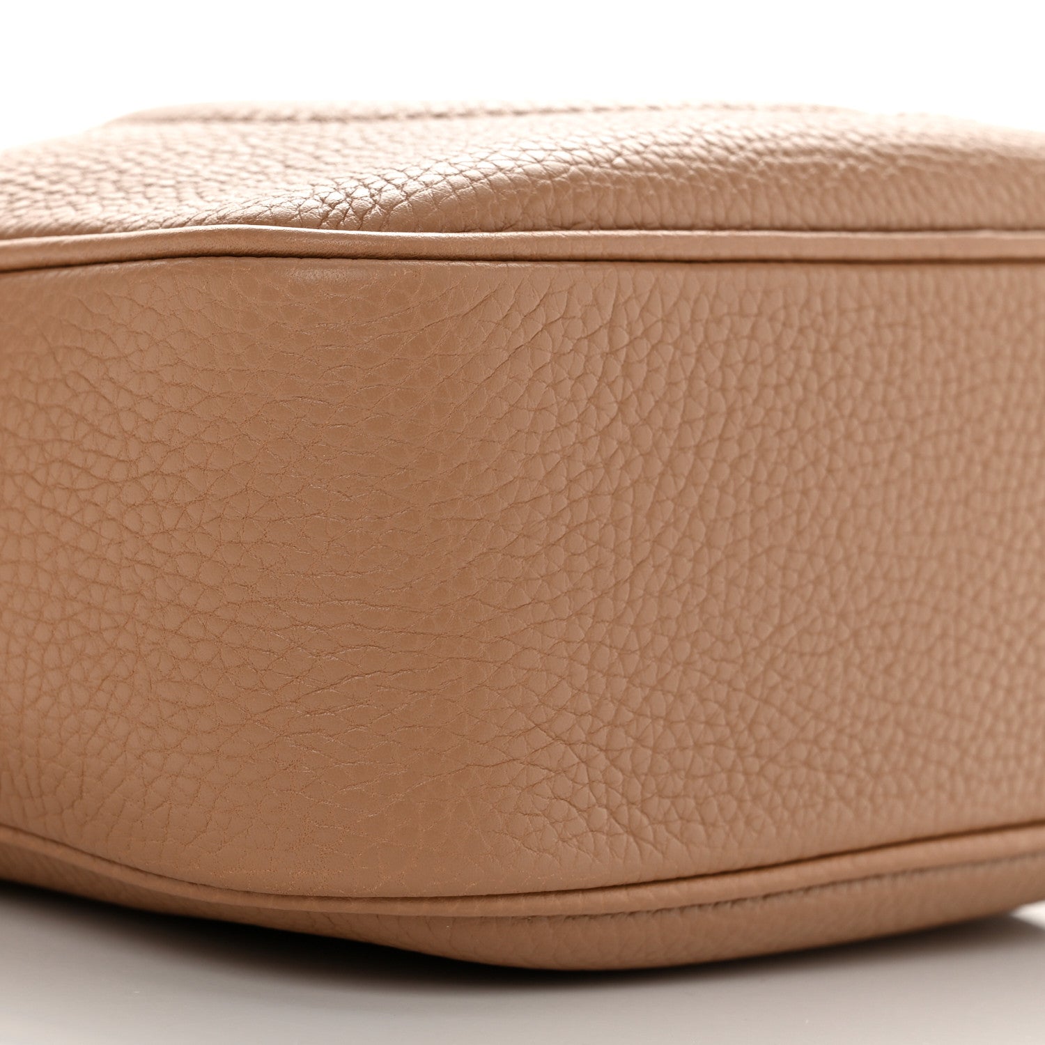 Gucci Pebbled Calfskin Small Soho Disco Bag Camelia 9 of 11
