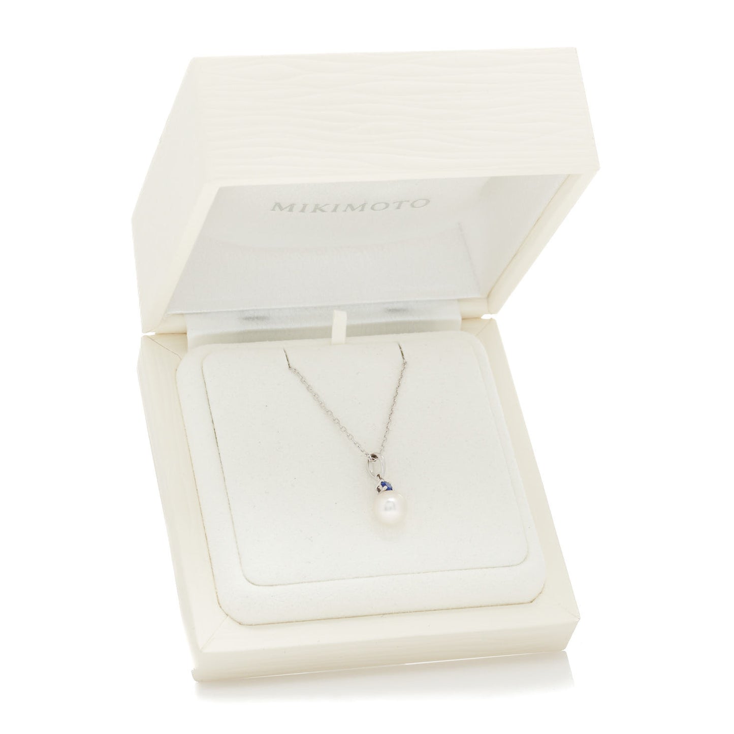 18K White Gold Blue Sapphire Akoya Pearl 7.5mm Everyday Esentials Pendant Necklace