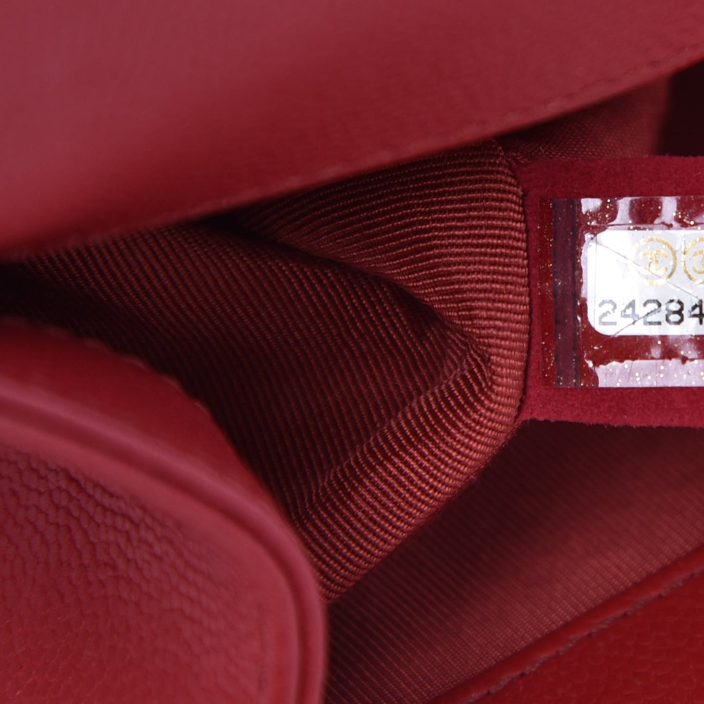 Caviar Quilted Medium Boy Flap Red
