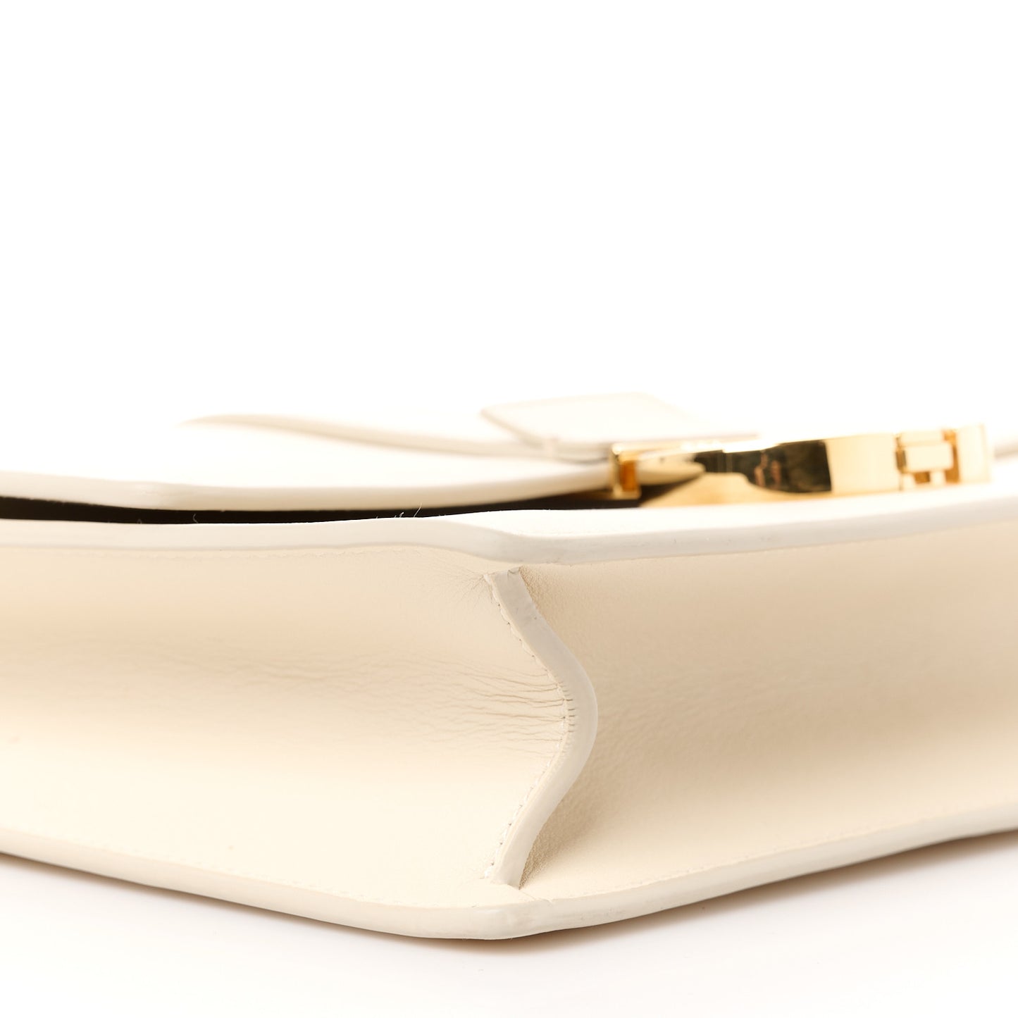 Box Calfskin Small 30 Montaigne Flap Bag Ivory