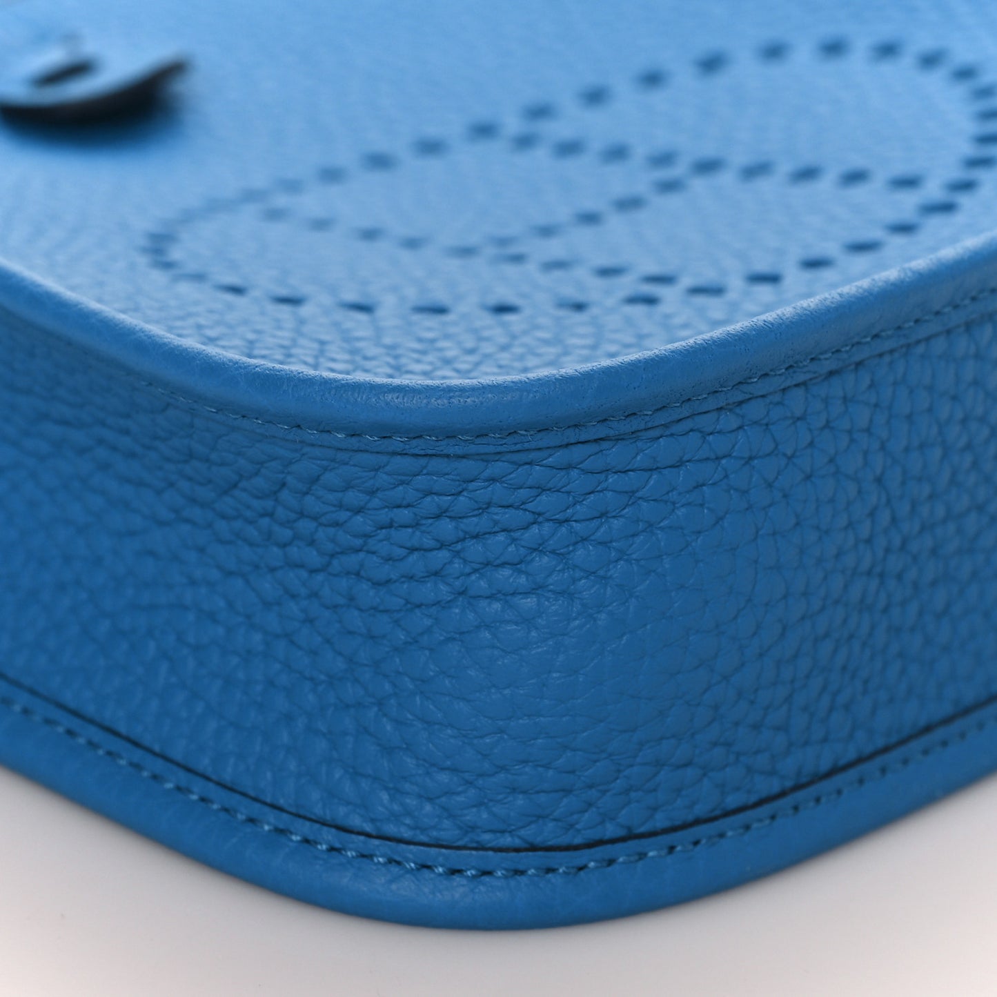 Taurillon Clemence Evelyne TPM Bleu Zanzibar