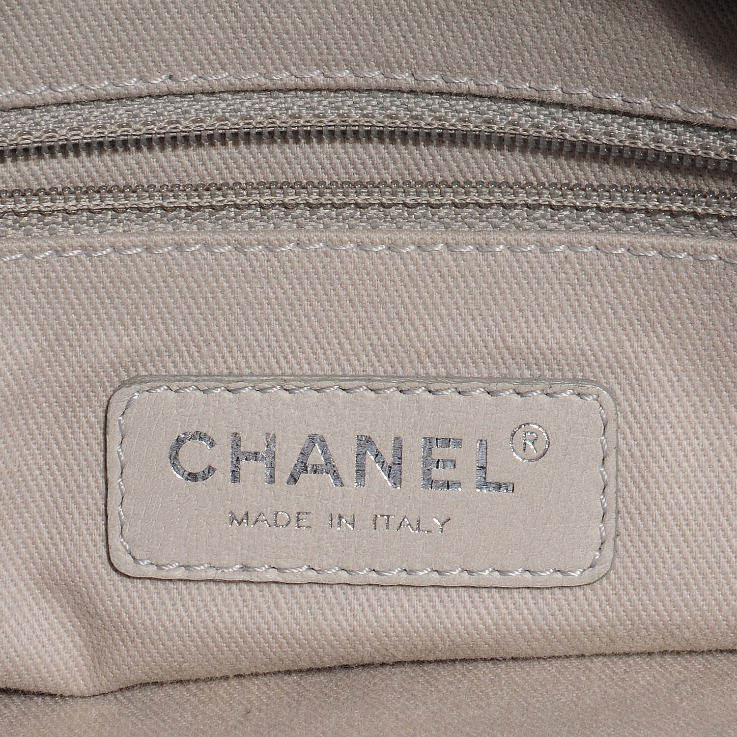 Chanel Iridescent Calfskin Country Chic Hobo Black 6 of 7