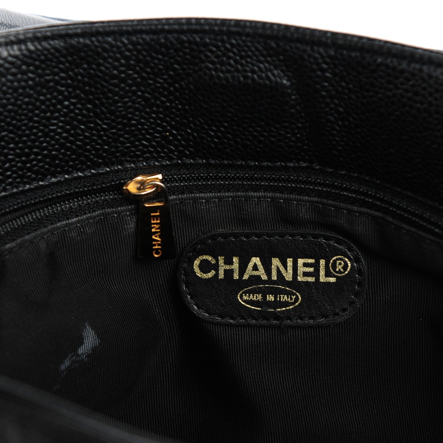 Caviar CC Shoulder Bag Black