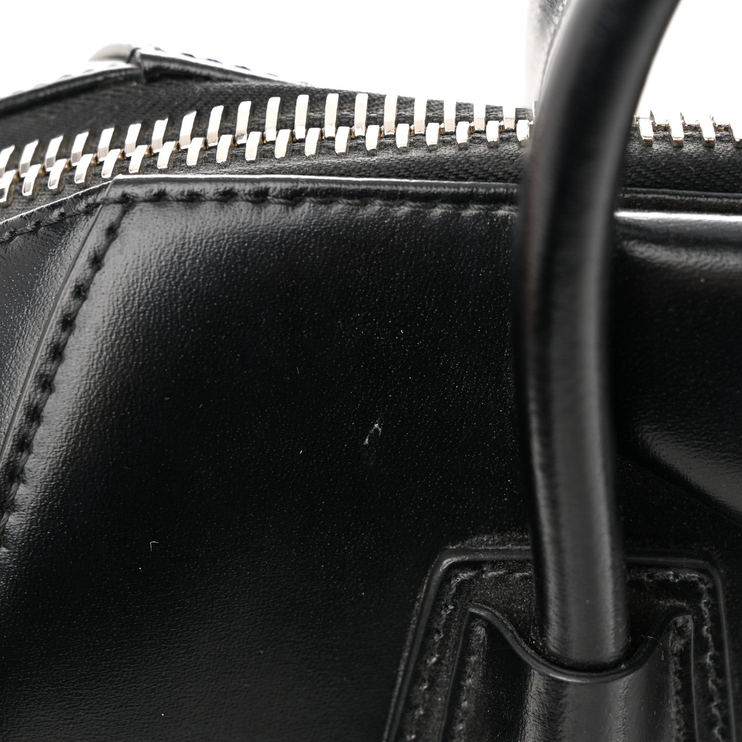 Givenchy Shiny Lord Calfskin Medium Antigona Black 12 of 13