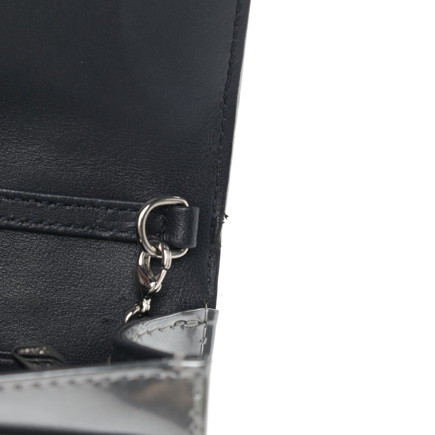 Metallic Micro-Cannage Diorama Wallet on Chain Pouch Argent
