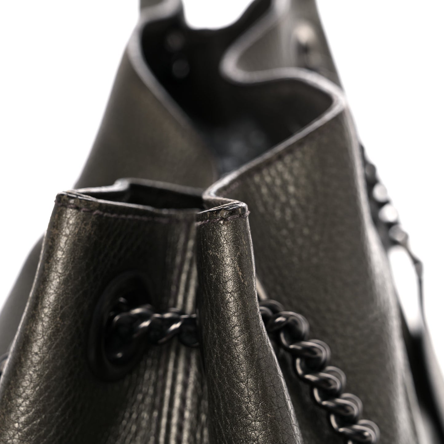 Metallic Pebbled Calfskin Medium Soho Chain Shoulder Bag Sasso