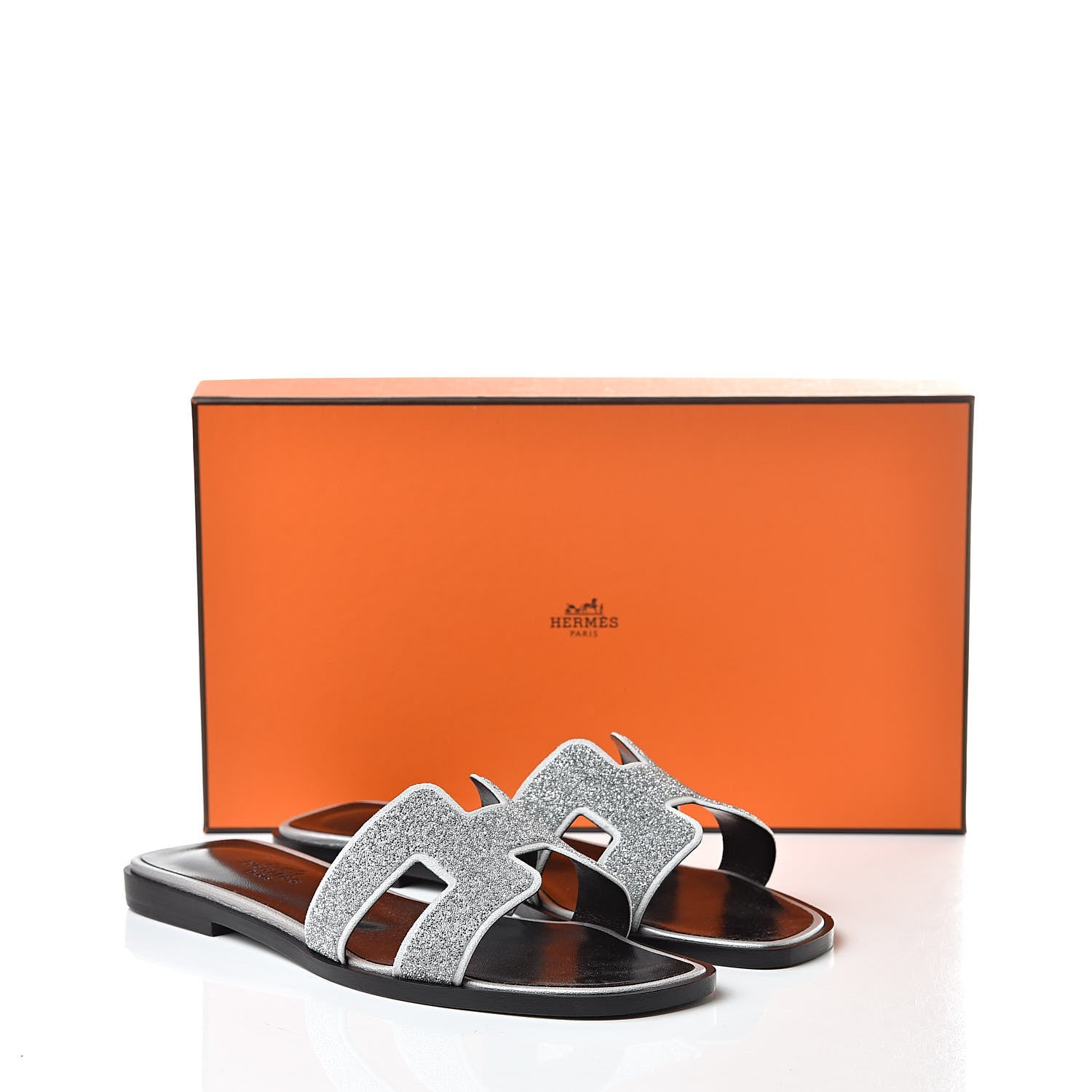 Hermes Suede Goatskin Crystal Powder Oran Sandals 35.5 Argento 9 of 9