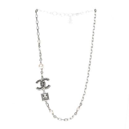 Chanel Pearl Baguette Crystal CC Short Necklace Silver 3 of 5