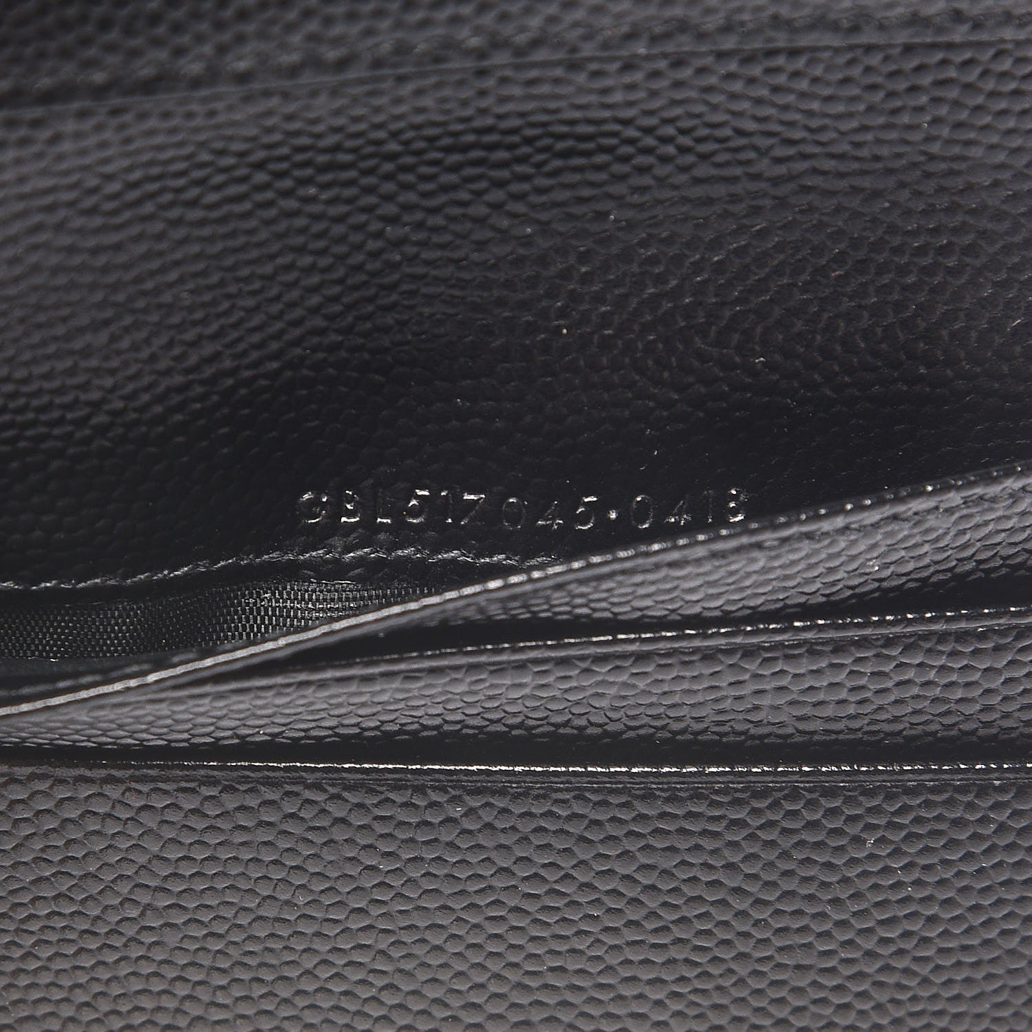 Saint Laurent Grain De Poudre Matelasse Chevron Monogram Zipped Card Case Black 7 of 8