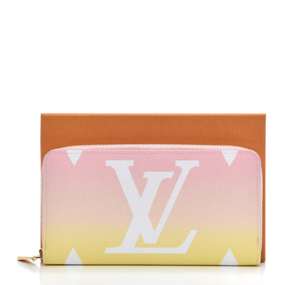Louis Vuitton Monogram Giant By The Pool Zippy Wallet Light Pink 7 of 7