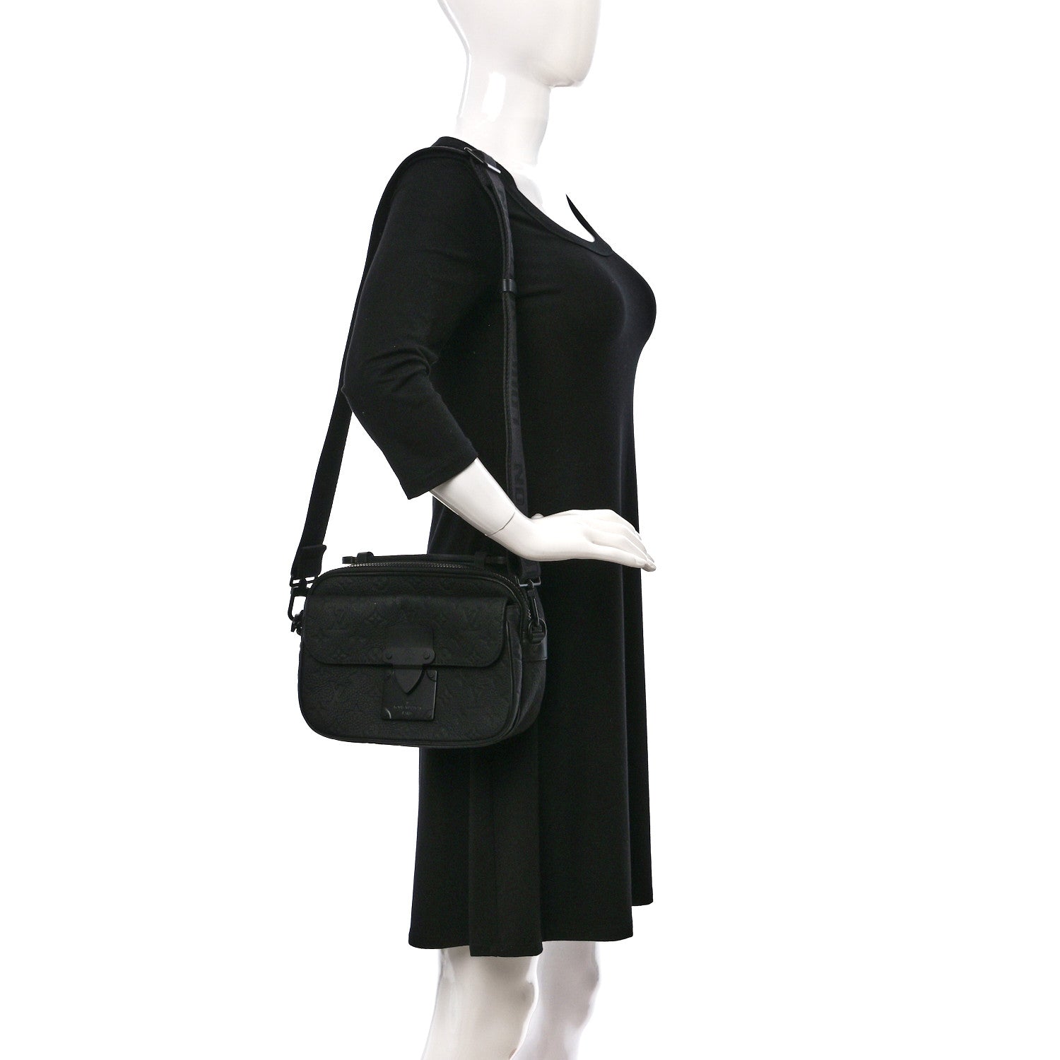 Louis Vuitton Taurillon Monogram S Lock Messenger Black 2 of 9