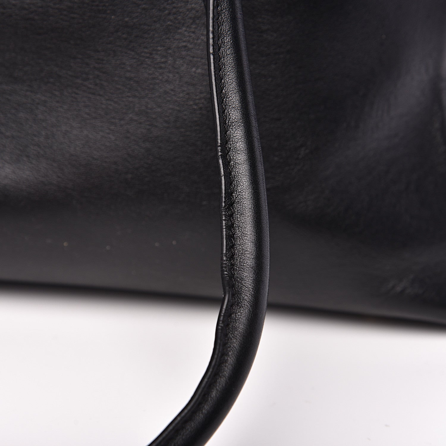 Tom Ford Smooth Calfskin Medium Icon Bag Black 12 of 16