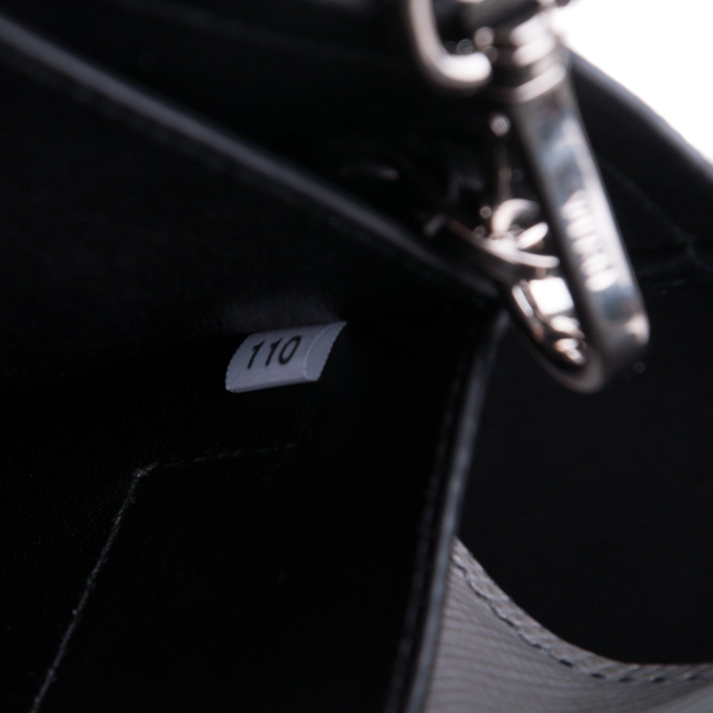 Saffiano Cuir Medium Double Handle Tote Marmo