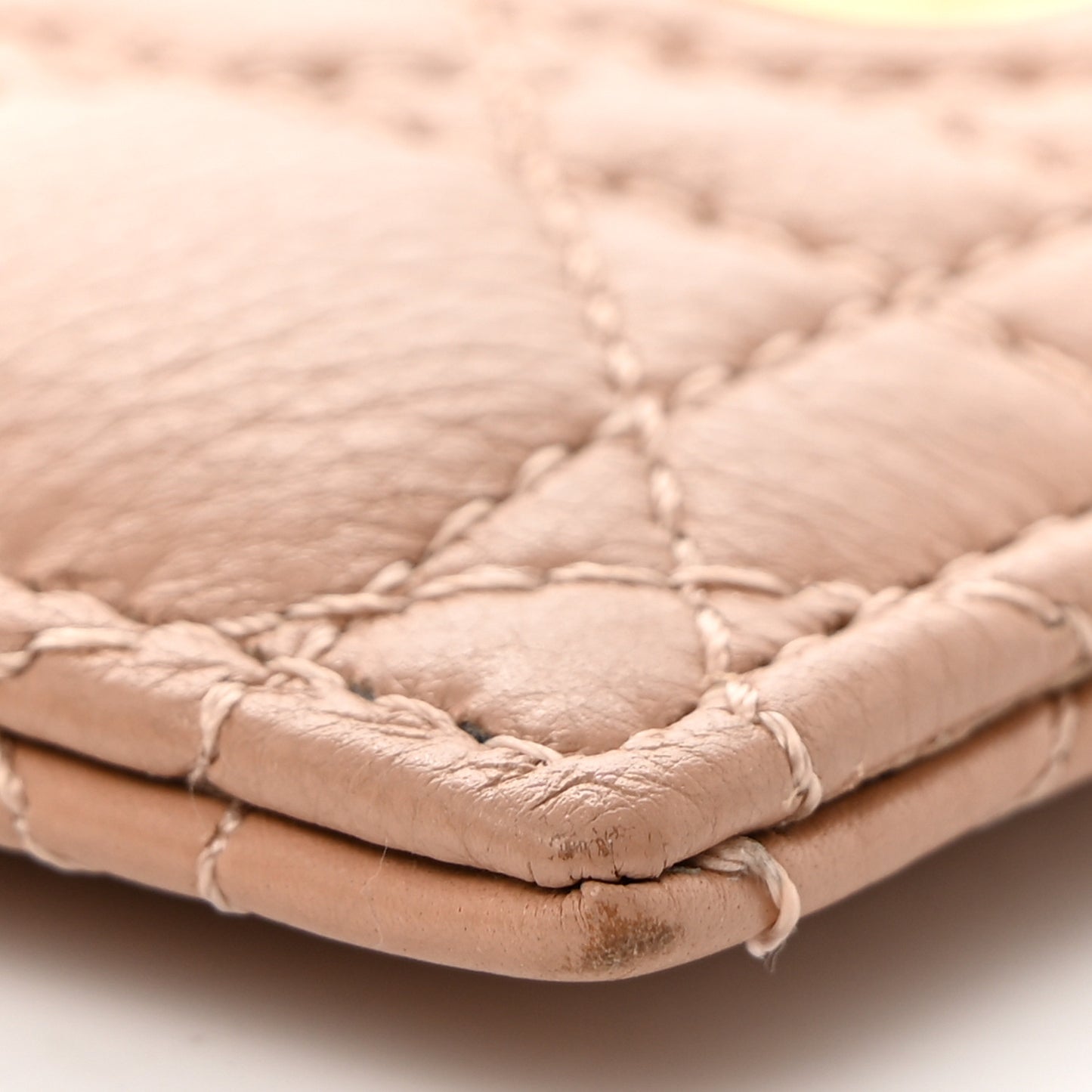 Supple Calfskin Cannage Caro Freesia Card Holder Rose De Vents