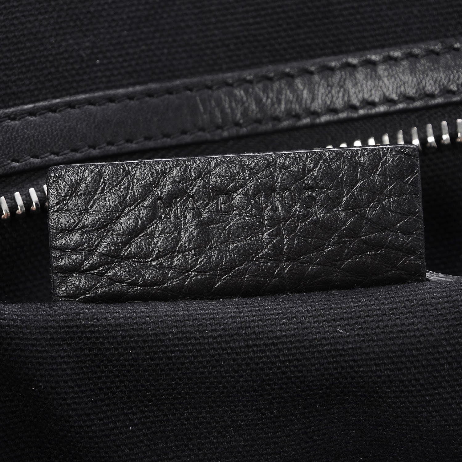 Givenchy Waxy Grained Calfskin Medium Nightingale Black 8 of 8