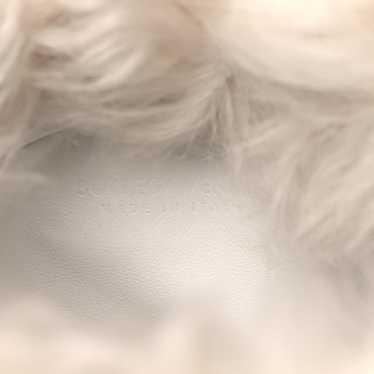 Shearling Lambskin The Pouch Chain White