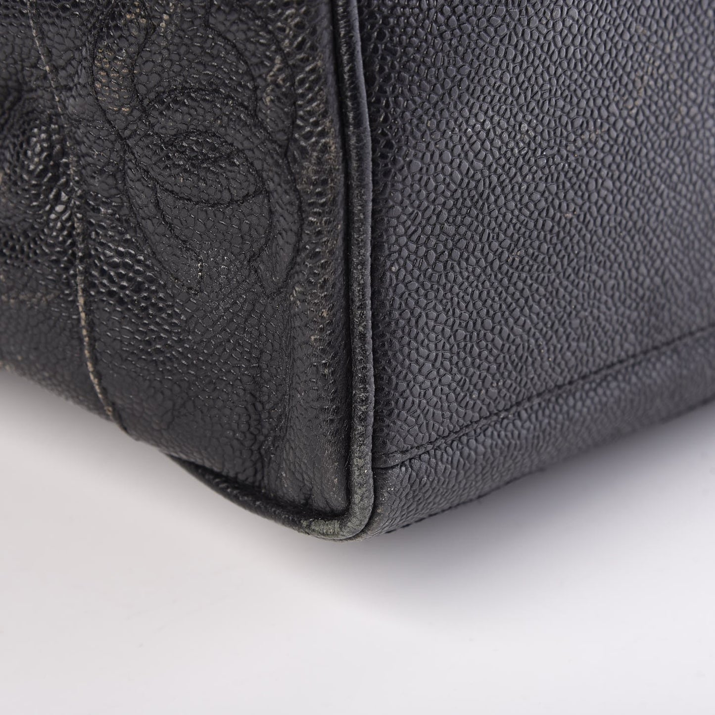 Caviar Shoulder Bag Black