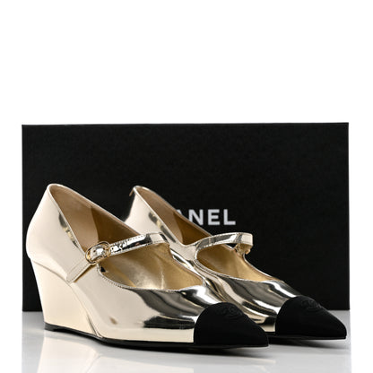 Chanel Laminated Calfskin Grosgrain Cap Toe CC Pointed Toe Wedge Pumps 38 Gold Black 9 of 9