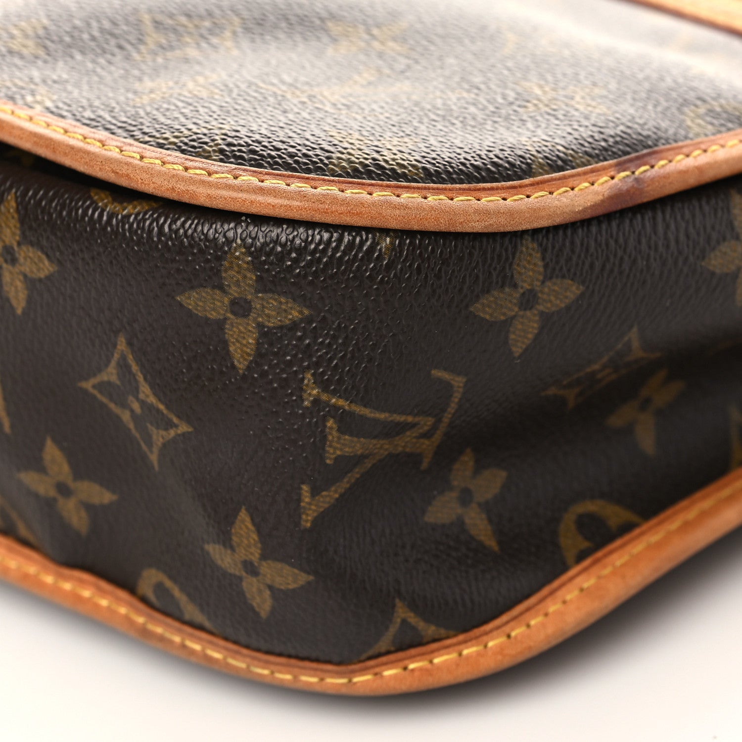 Louis Vuitton Monogram Bosphore PM Messenger 6 of 9