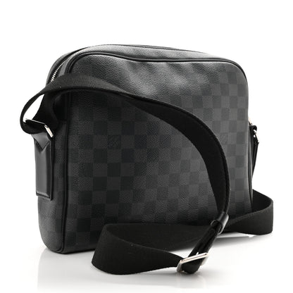 Louis Vuitton Damier Graphite Dayton Reporter PM 3 of 9
