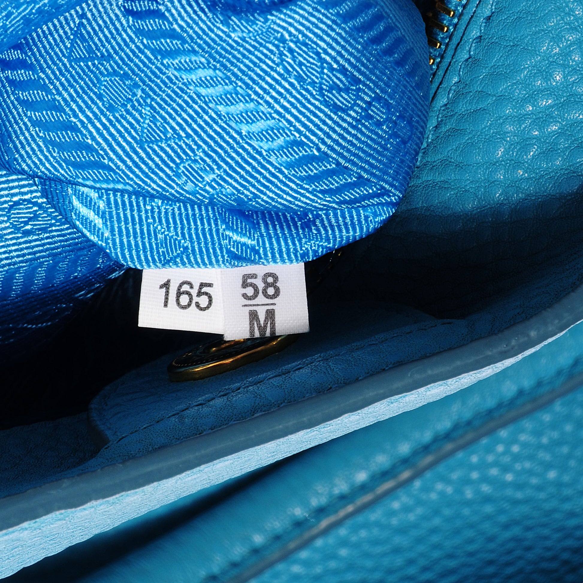 Prada Vitello Daino Convertible Side Pocket Hobo Voyage 9 of 9