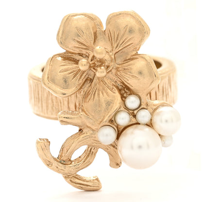 Chanel Metal Pearl CC Ring 53 6.25 Gold 1 of 5