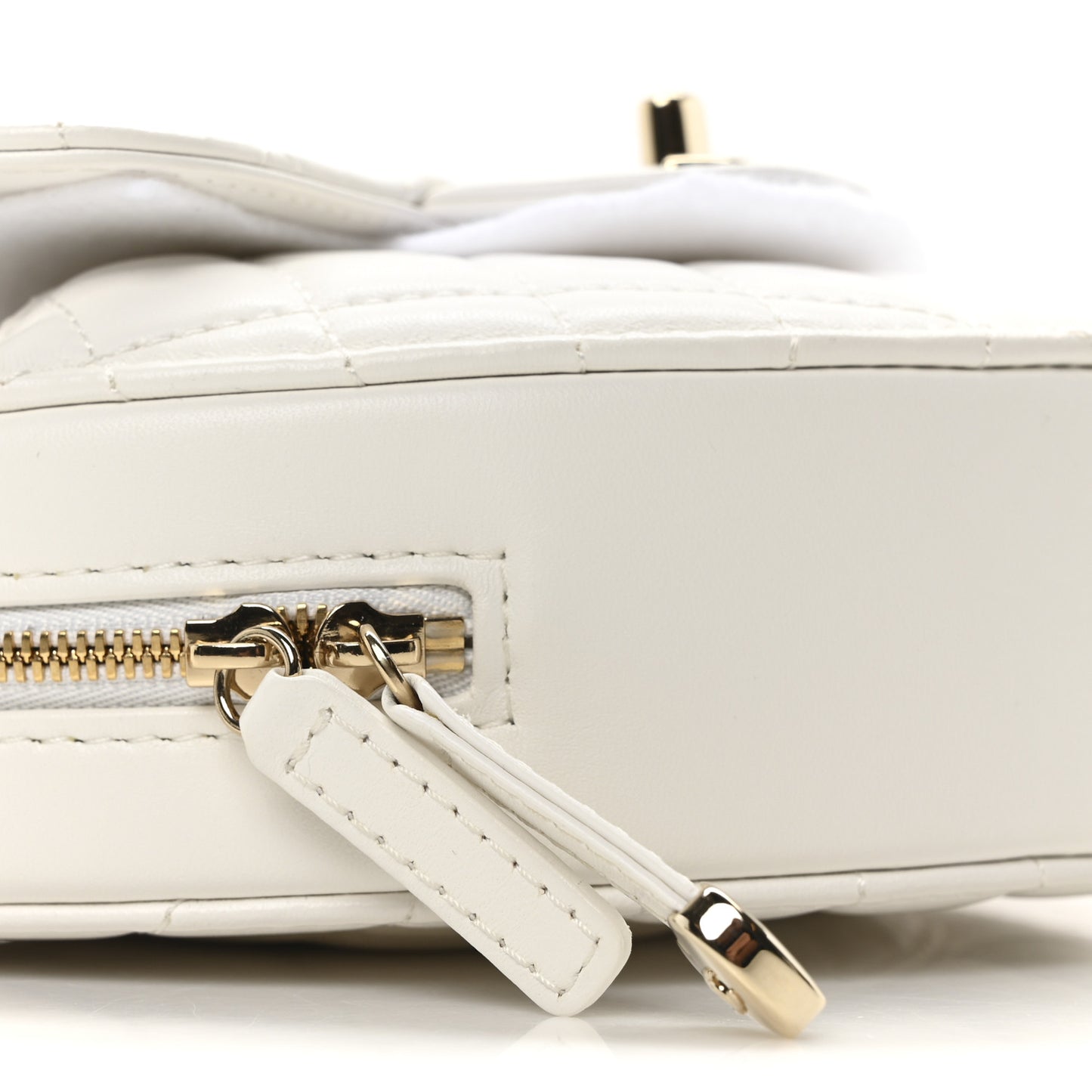 Lambskin Quilted CC In Love Heart Bag White