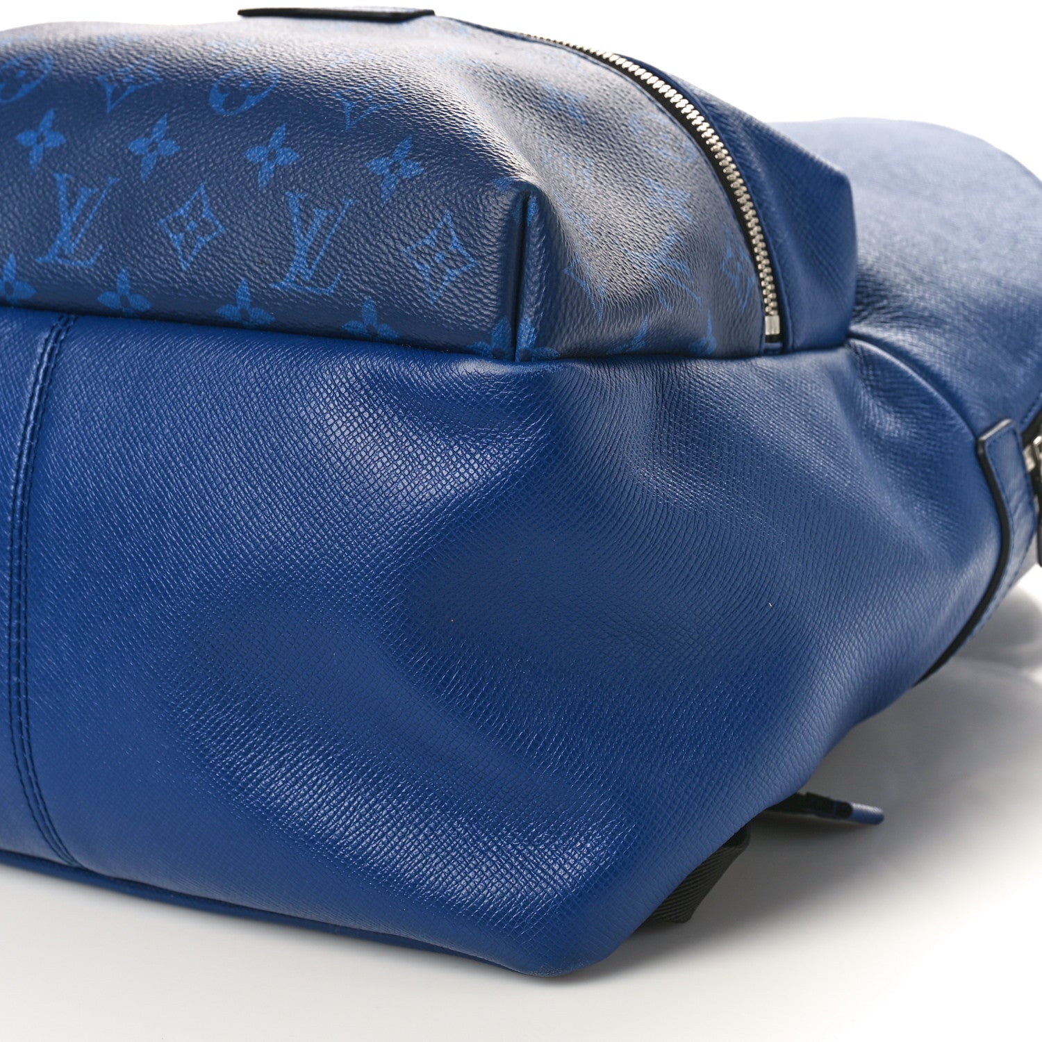 Louis Vuitton LOUIS VUITTON Taiga Monogram Discovery Backpack PM Cobalt 8 of 8