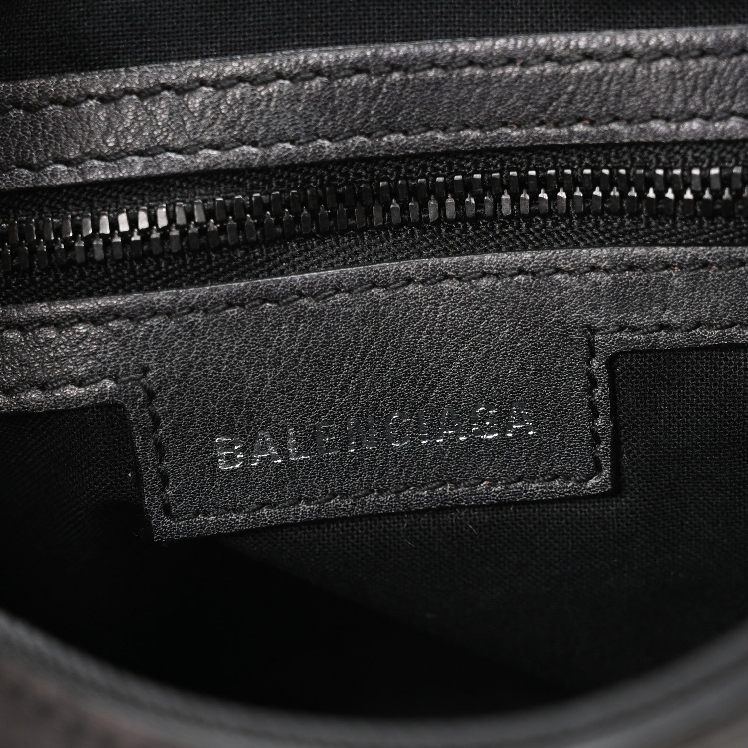 Balenciaga Used Calfskin Small Le Cagole Shoulder Bag 7 of 11