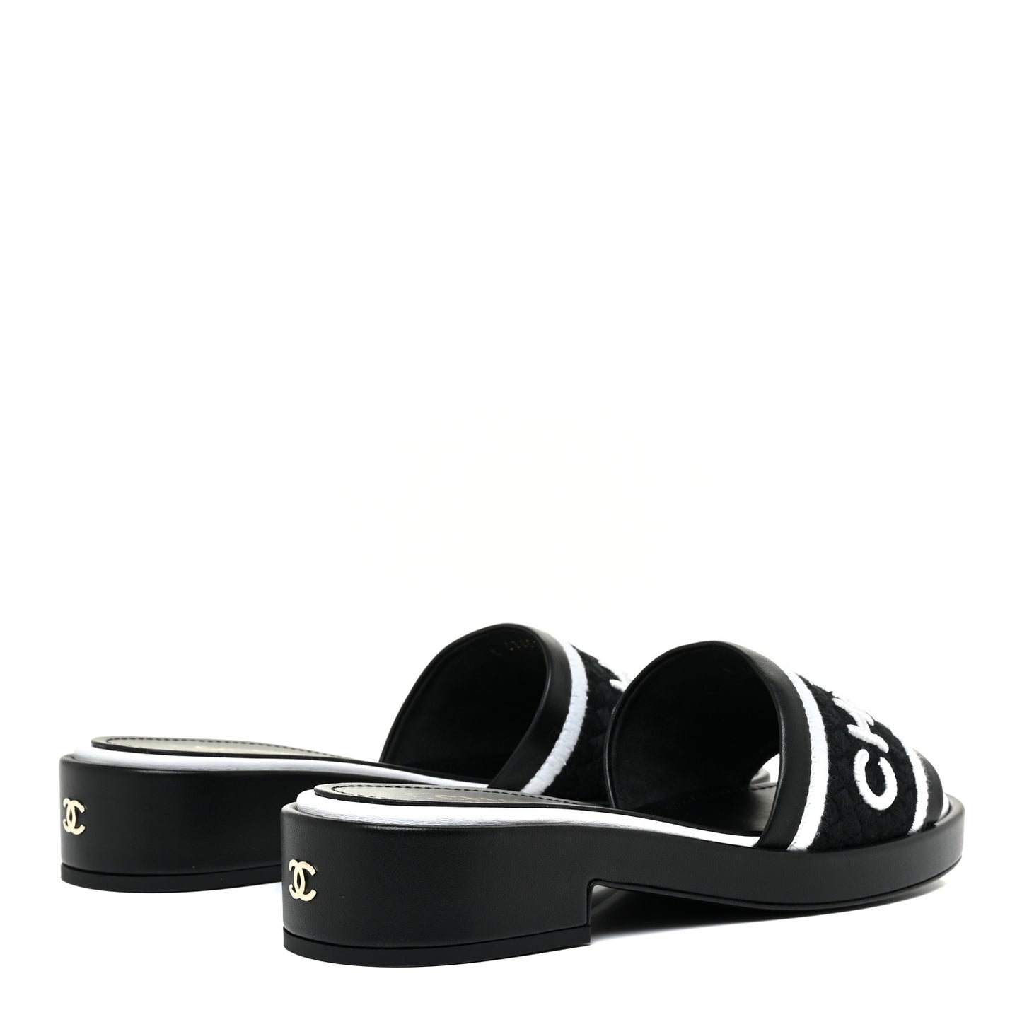 Lambskin Embroidered CC Mule Sandal 39 Black White