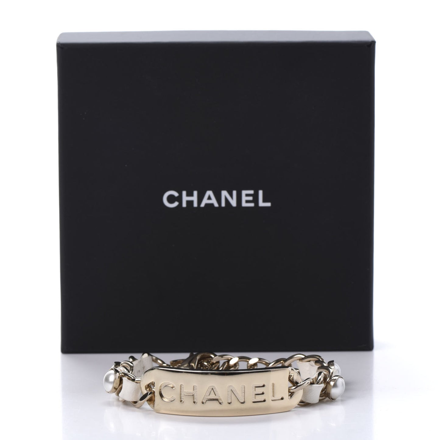 Metal Lambskin Pearl Name Plate Bracelet White Gold