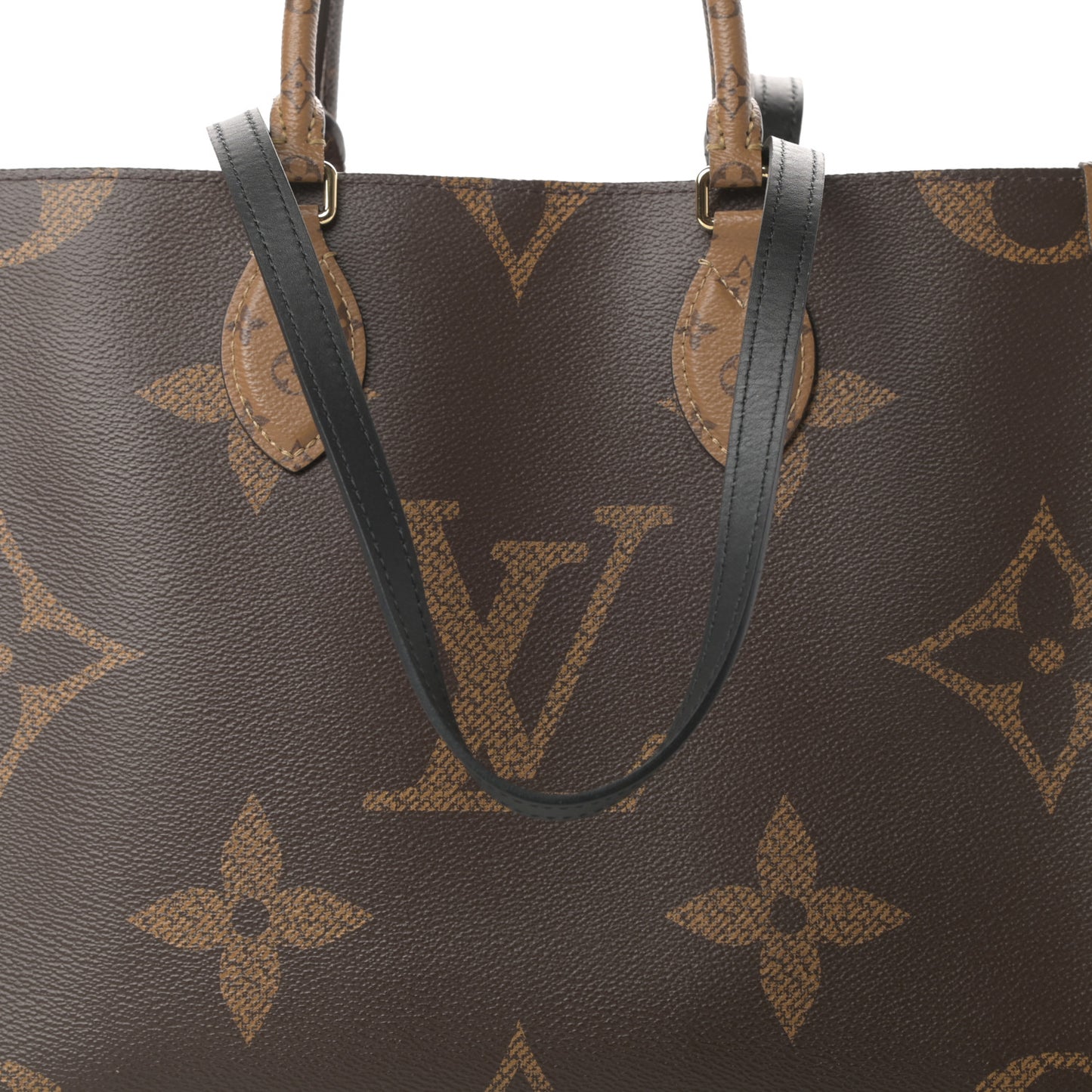 Reverse Monogram Giant Onthego MM