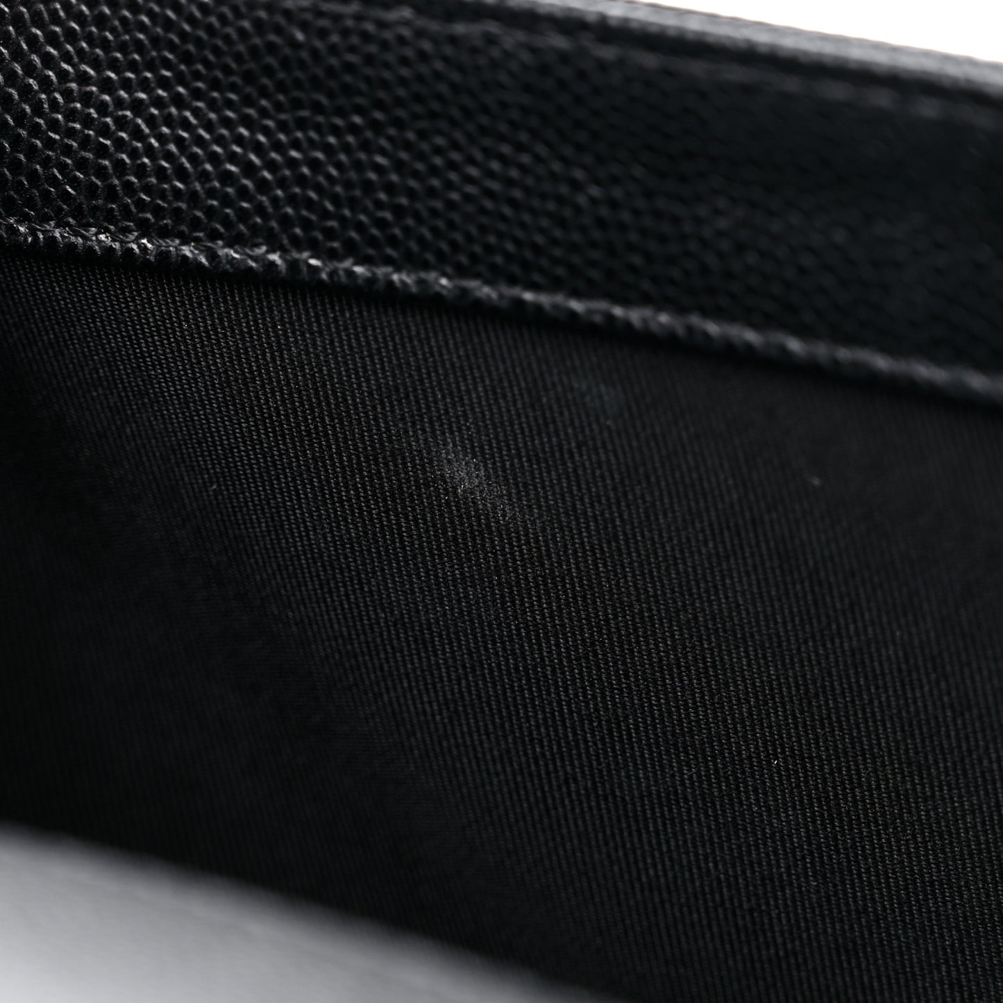 Caviar Quilted Medium Boy Flap Black