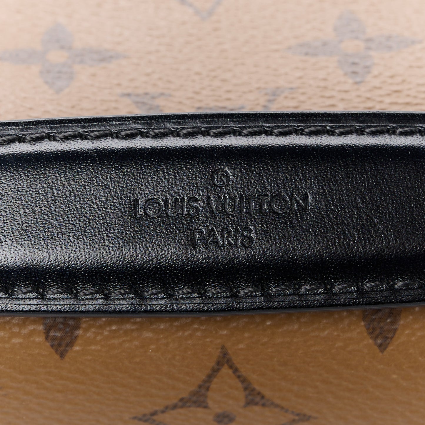 Reverse Monogram Pochette Metis