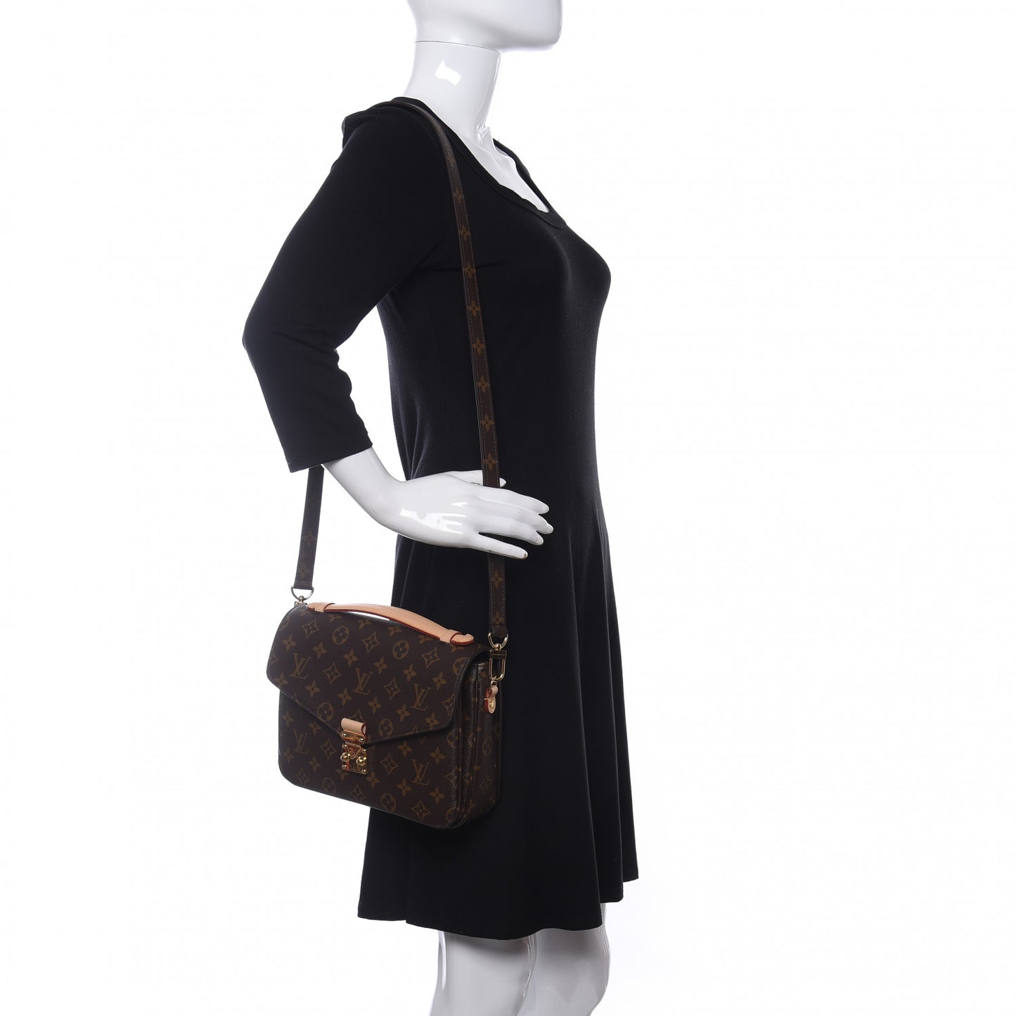 Monogram Pochette Metis
