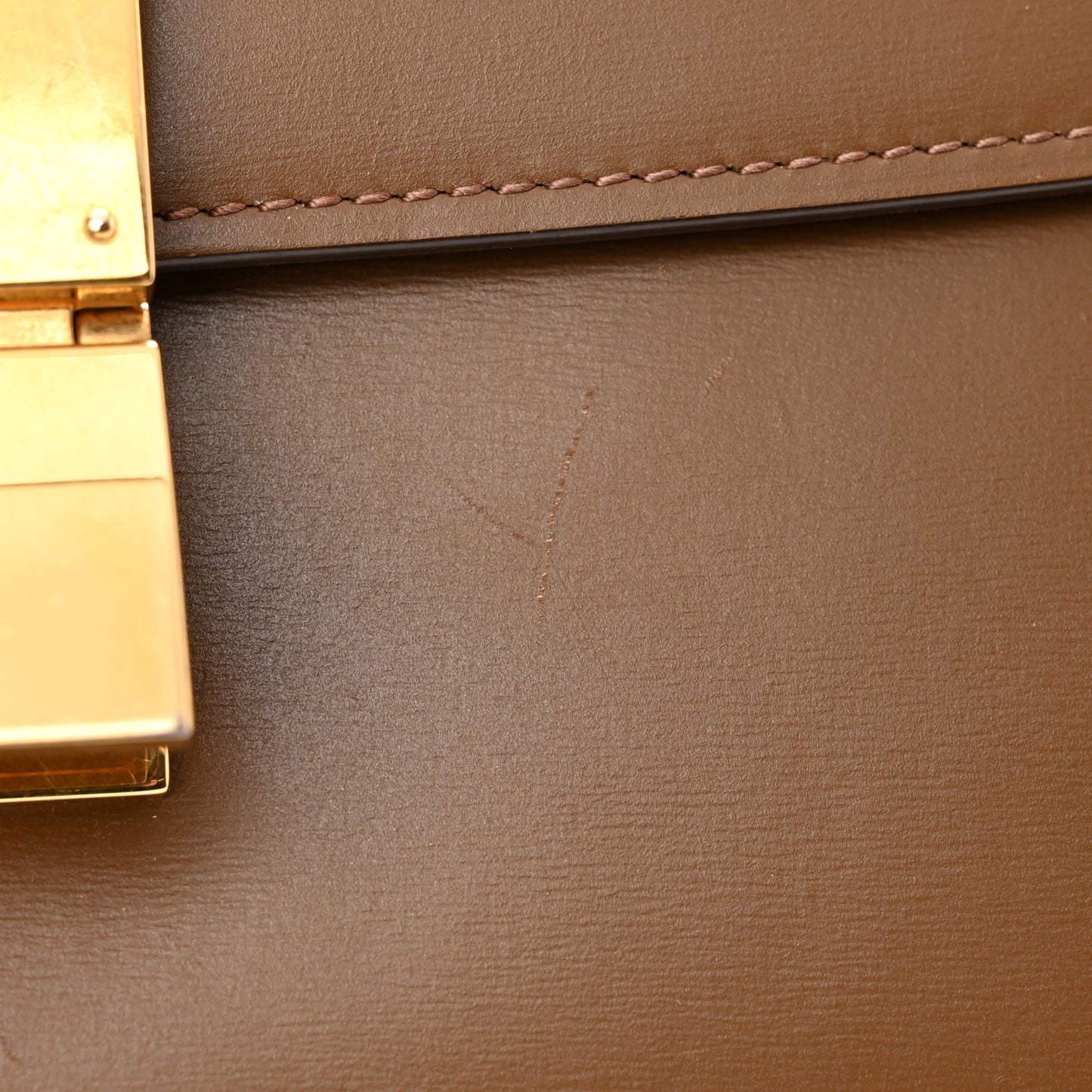 Box Calfskin Medium Classic Box Flap Bag Camel