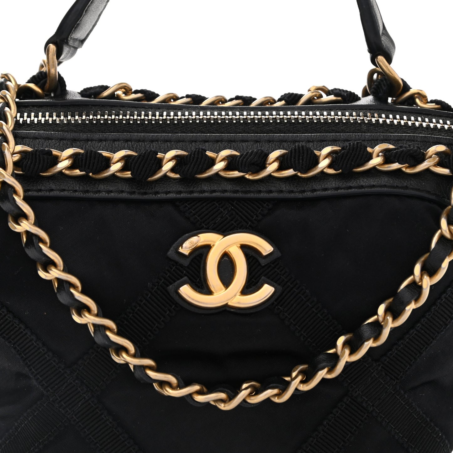 Nylon Grosgrain Quilted Lifestyle Clutch with Chain Black