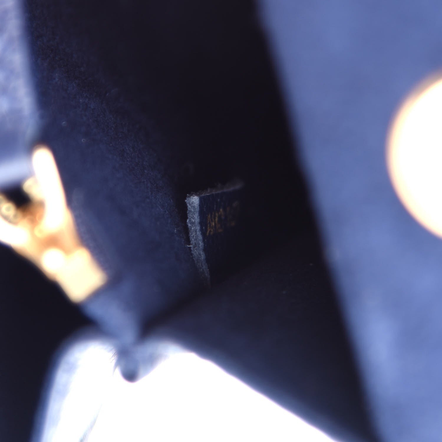 Louis Vuitton Monogram Victoire Blue Marine 7 of 11