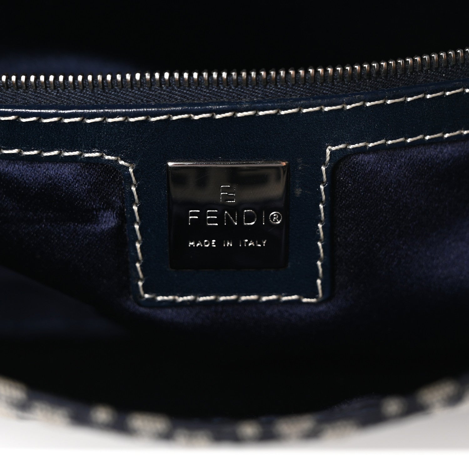 Fendi Zucchino Baguette Navy 1758072 – FASHIONPHILE
