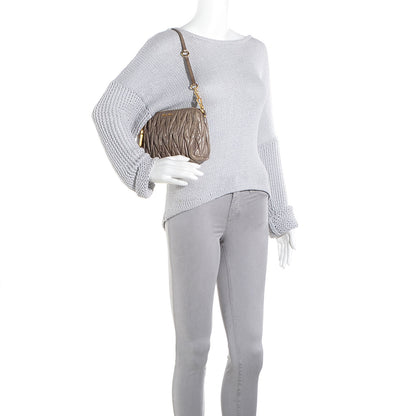 Miu Miu Leather Matelasse Lux Shoulder Bag Argilla 2 of 7