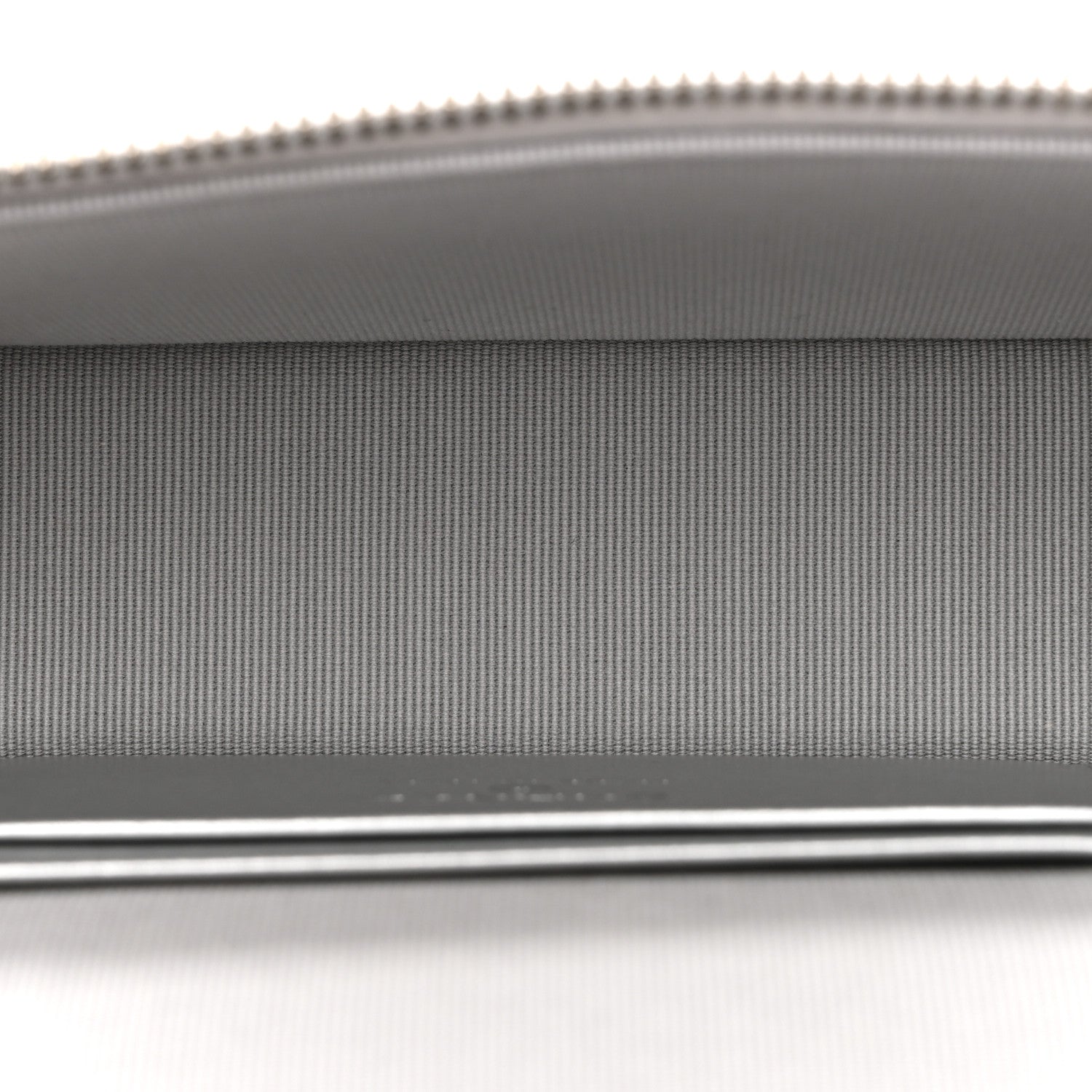 Chanel Metallic Caviar Quilted Top Handle Slim Vanity Case With Chain Silvery 5 of 11