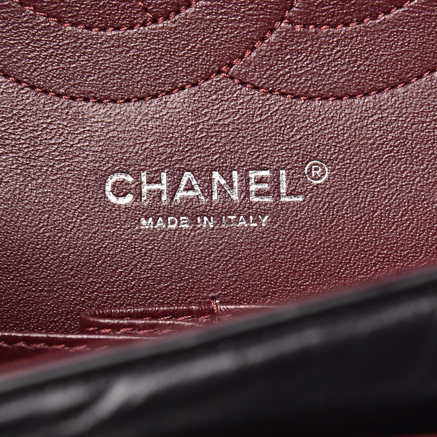 Aged Calfskin Chevron 2.55 Reissue 226 So Black