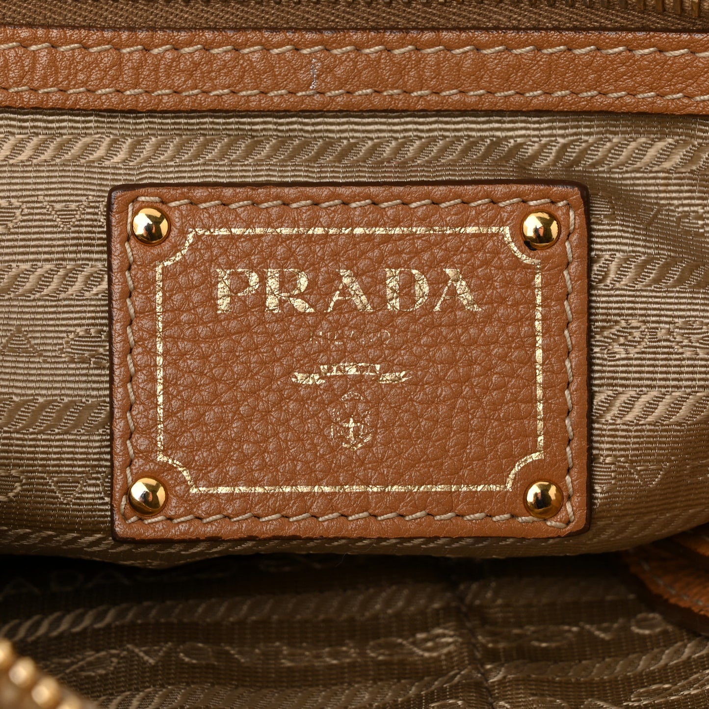 Vitello Daino Top Handle Zip Tote Caramel
