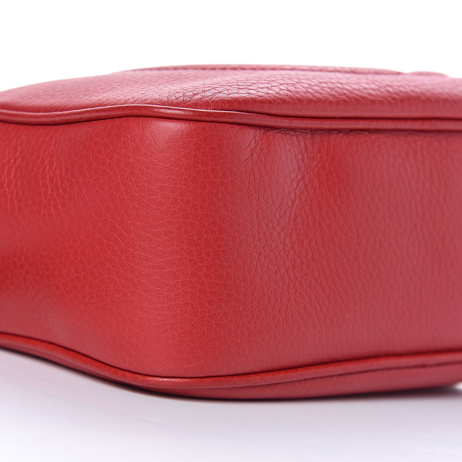 Gucci Pebbled Calfskin Small Soho Disco Bag Tabasco Red 9 of 11