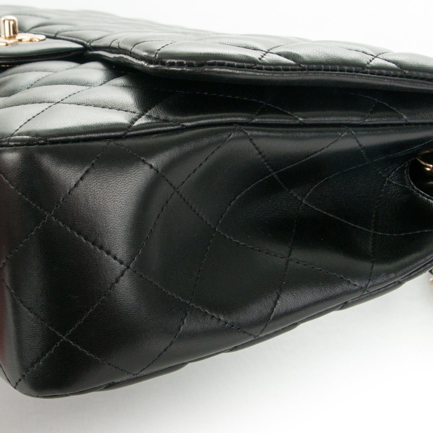 Lambskin Quilted Jumbo Single Flap Black
