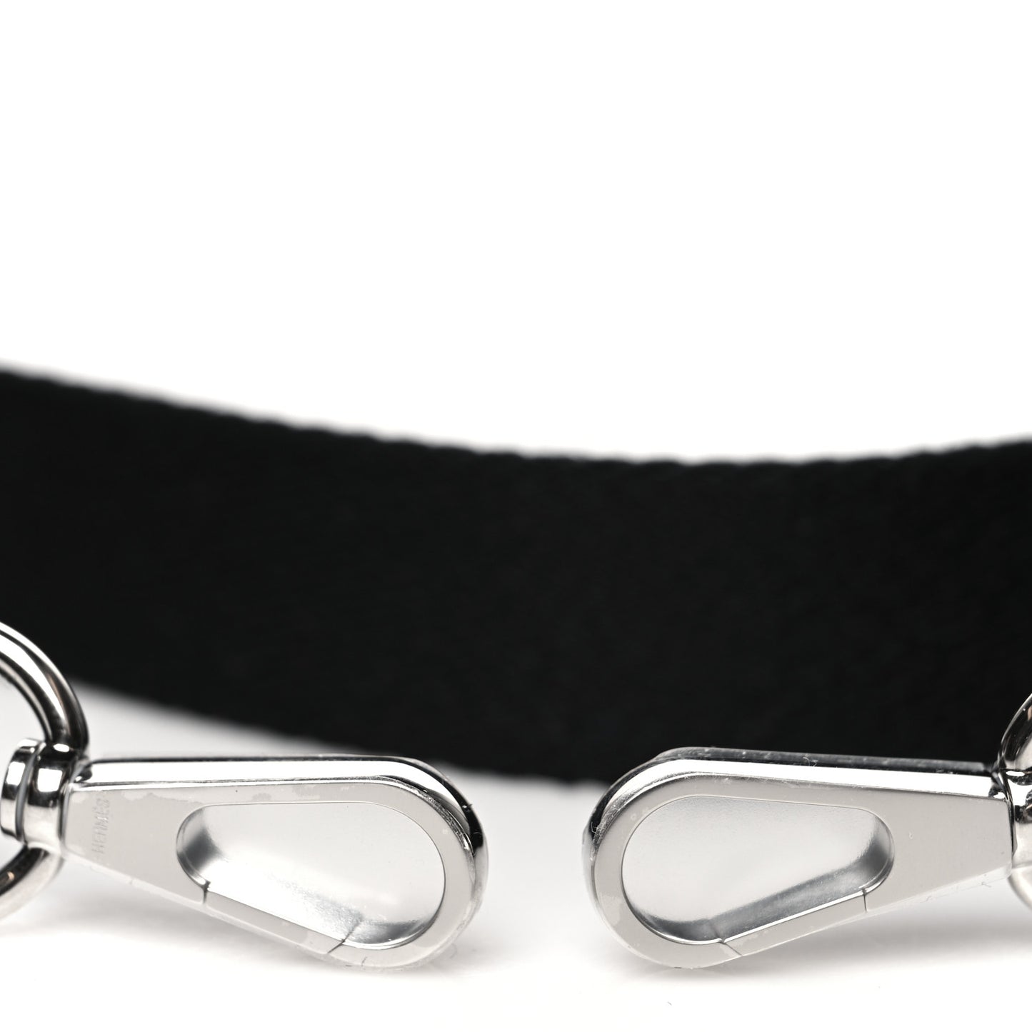 Toile Taurillon Clemence Shoulder Strap Black