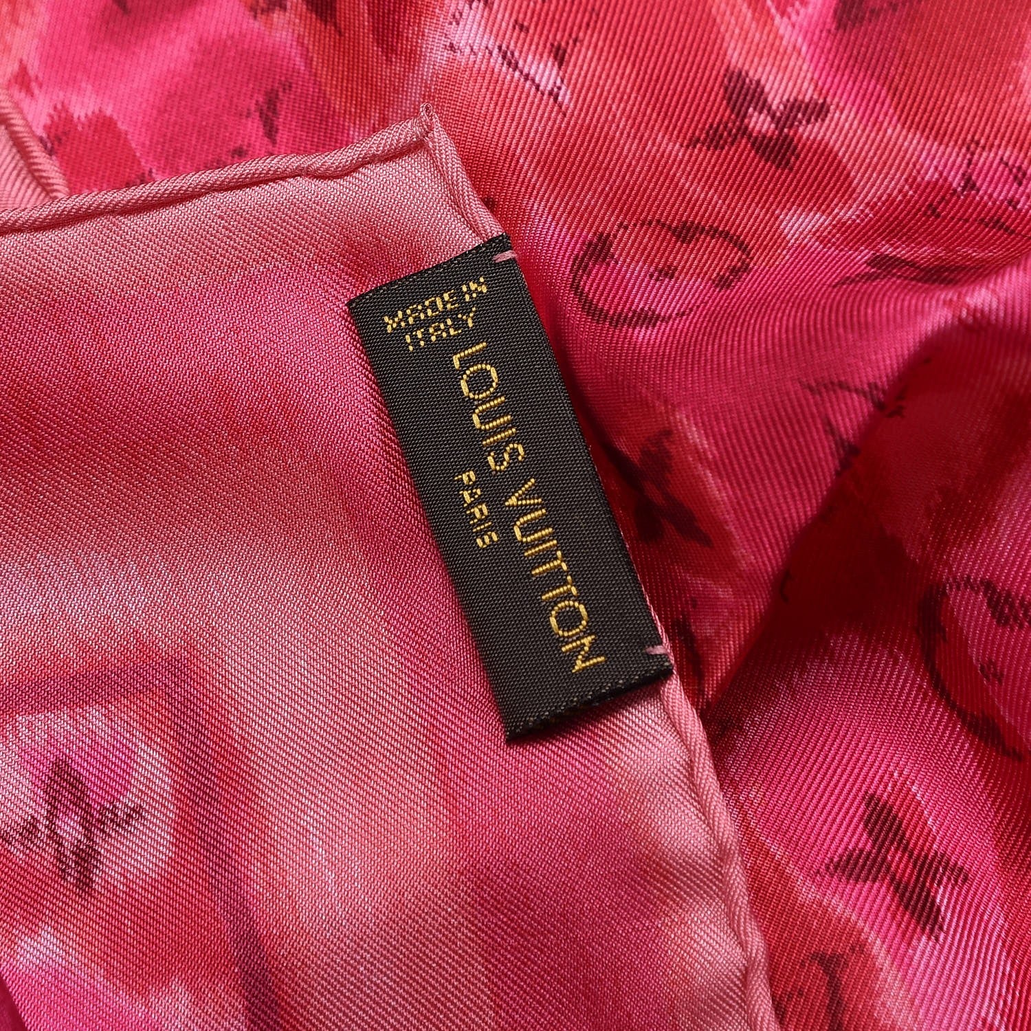 Louis Vuitton Silk Monogram Ikat Summer Square Scarf Rose Indien 4 of 5