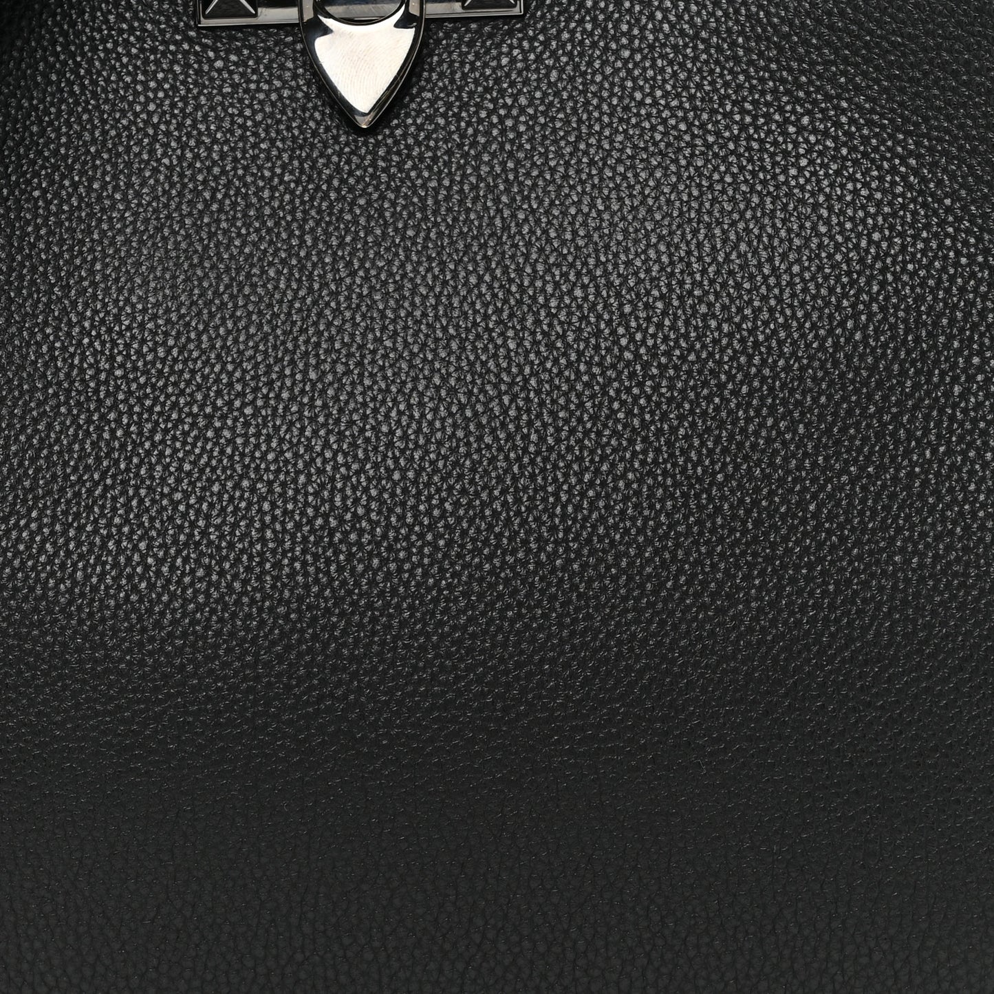 Pebbled Calfskin Rockstud Hobo Black