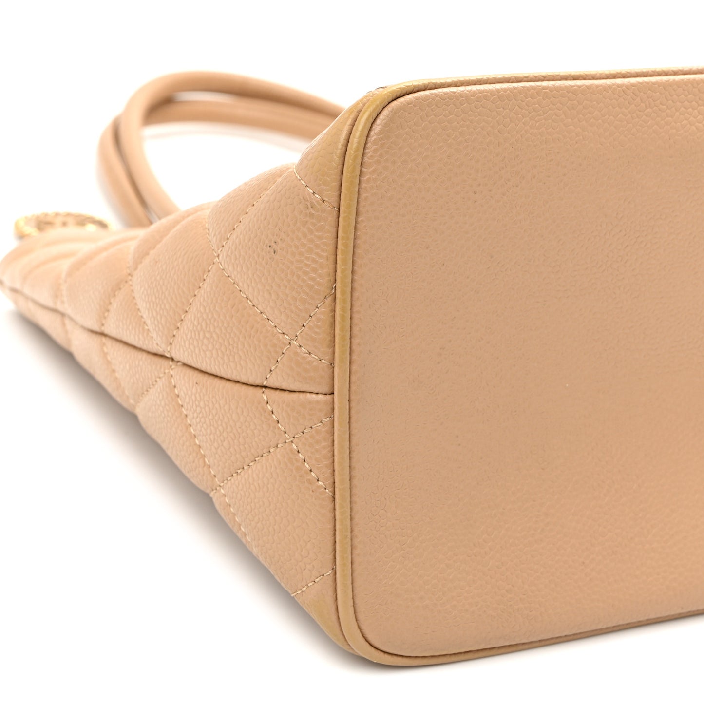 Caviar Quilted Medallion Tote Beige Beige