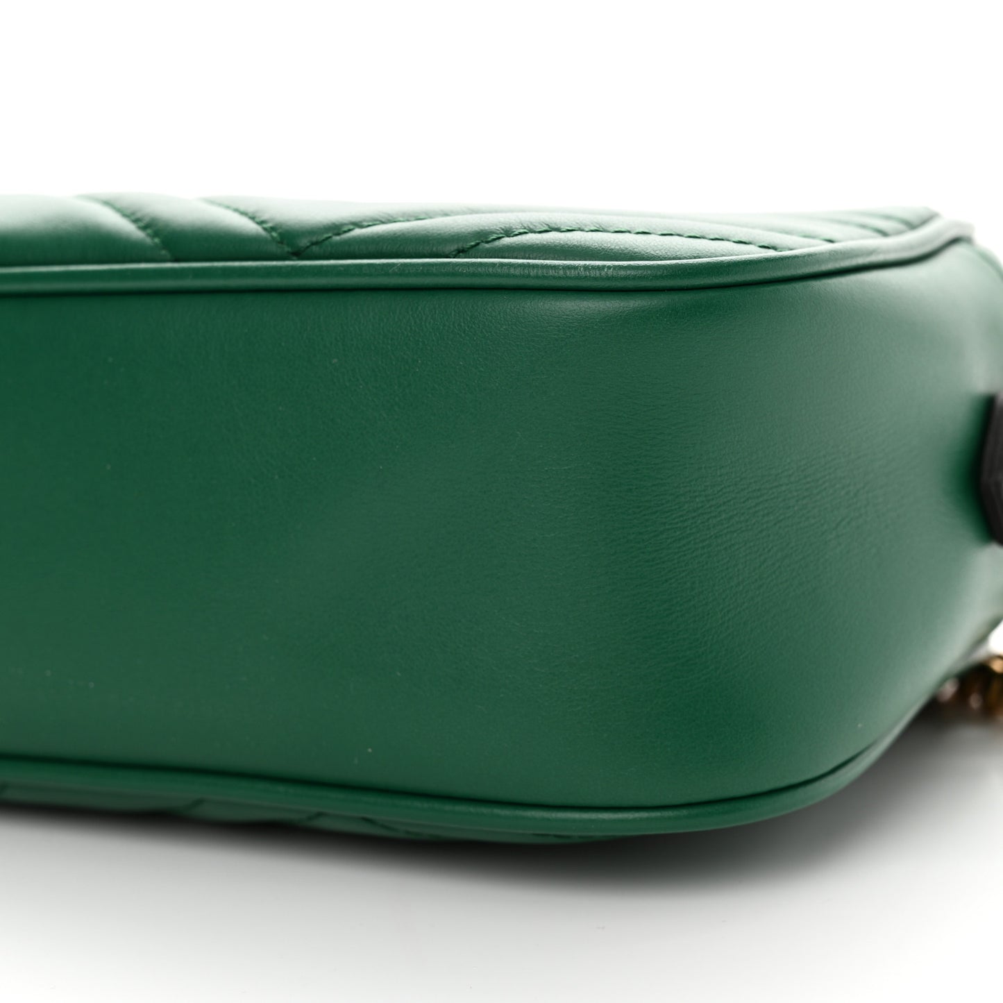 Calfskin Matelasse Small GG Marmont Chain Shoulder Bag Emerald Green